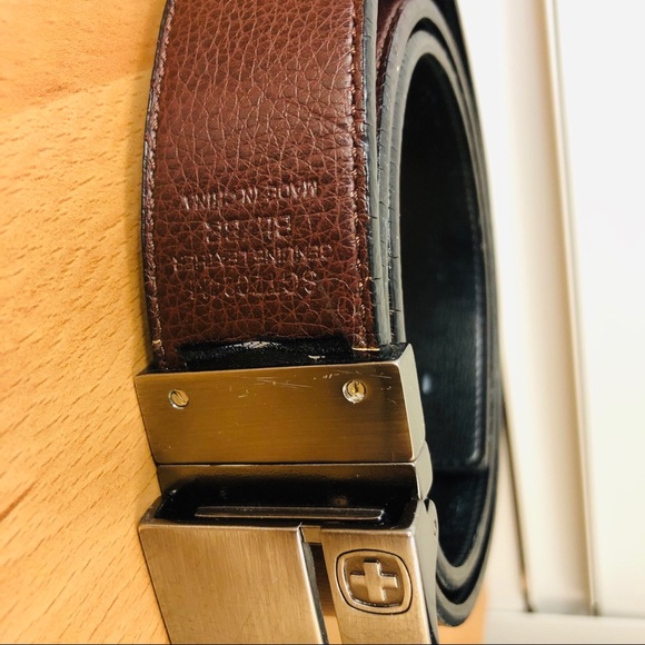 SwissGear Reversible Black/Brown Leather Belt Rotating Auto-grip Buckle 85/34 M - Picture 3 of 5